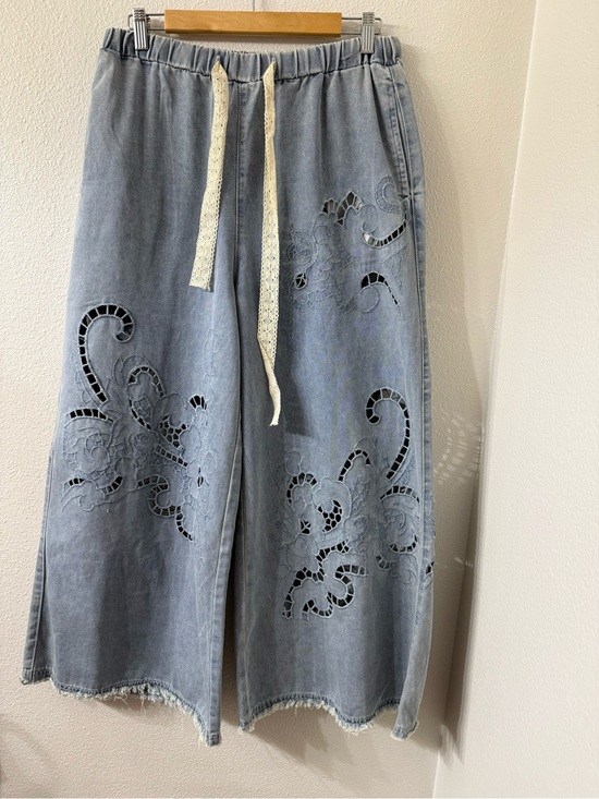 POL Denim - POL Wide Leg Laser Cutouts Denim Palazzo Pants, Large Petite Length